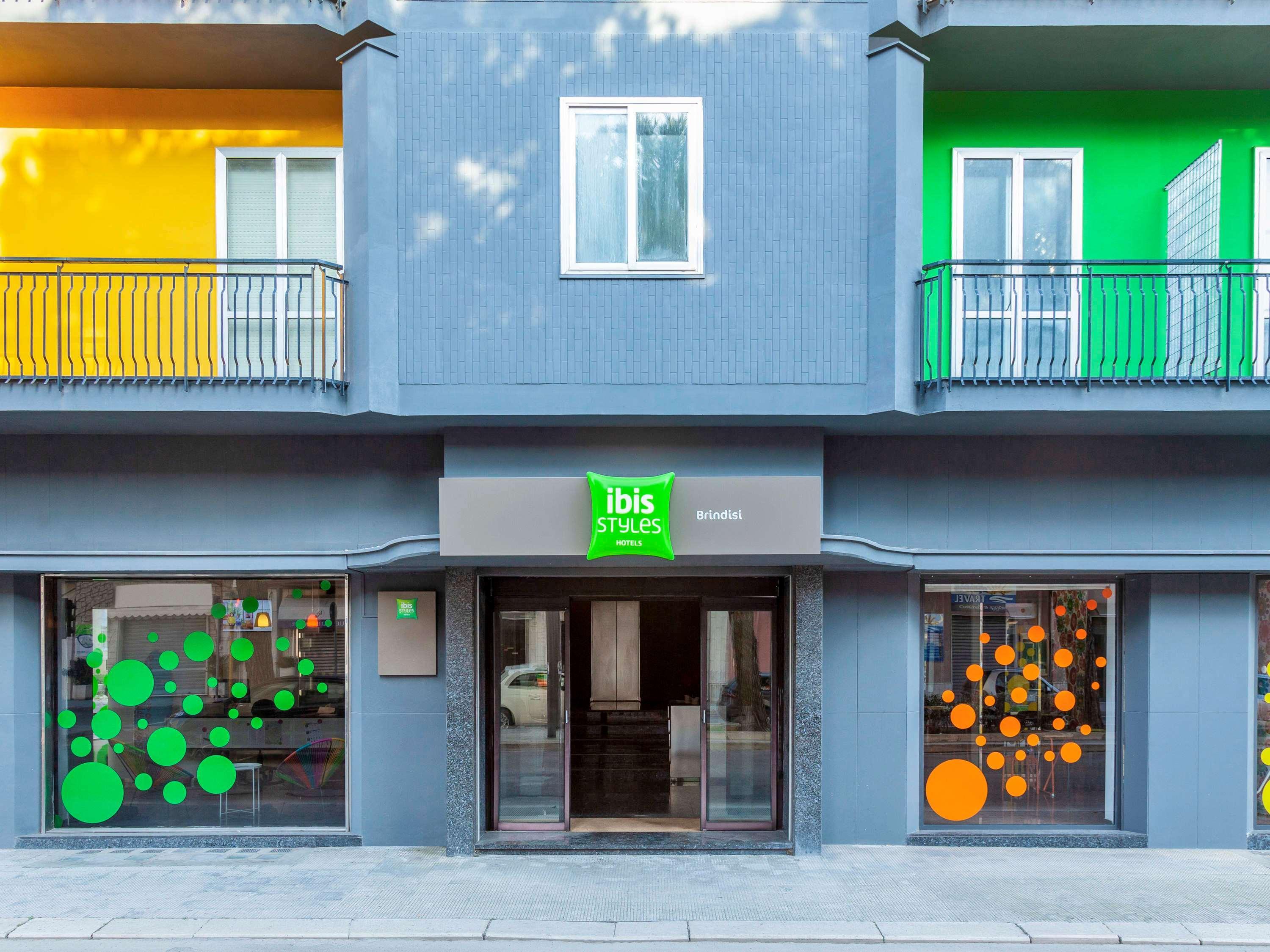 Hotel Ibis Styles Brindisi Esterno foto