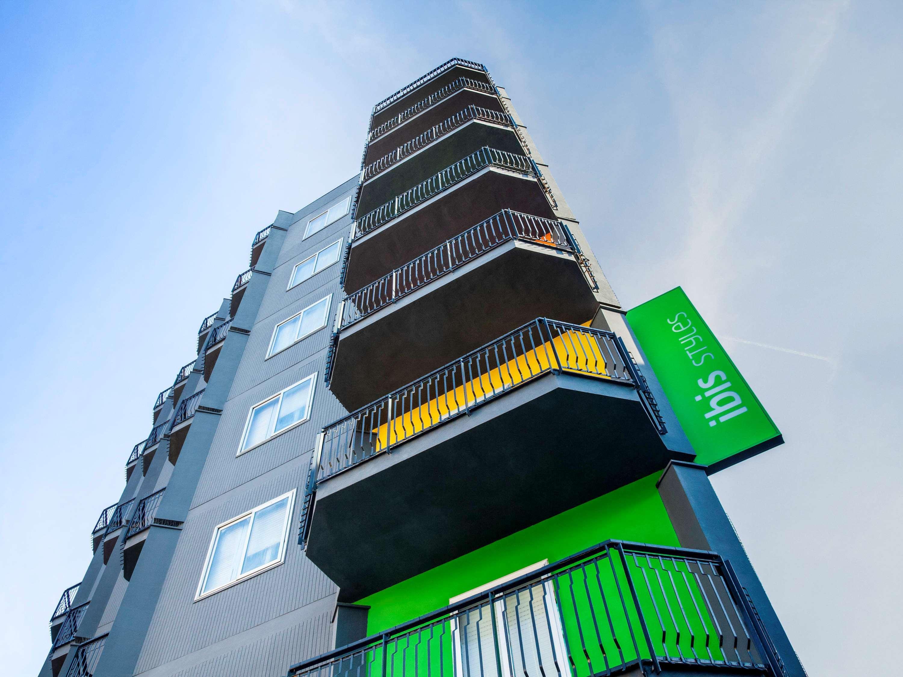 Hotel Ibis Styles Brindisi Esterno foto