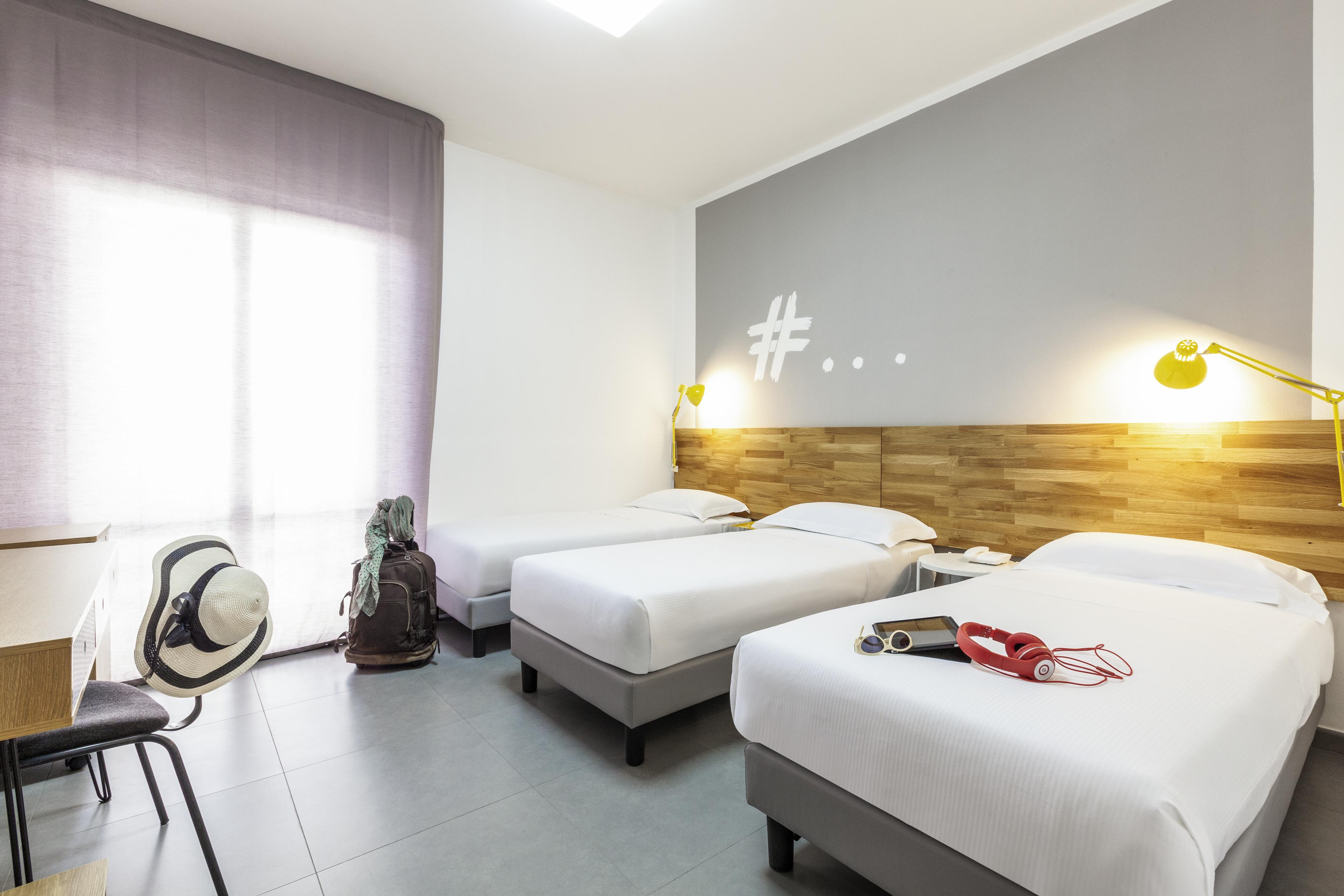 Hotel Ibis Styles Brindisi Esterno foto