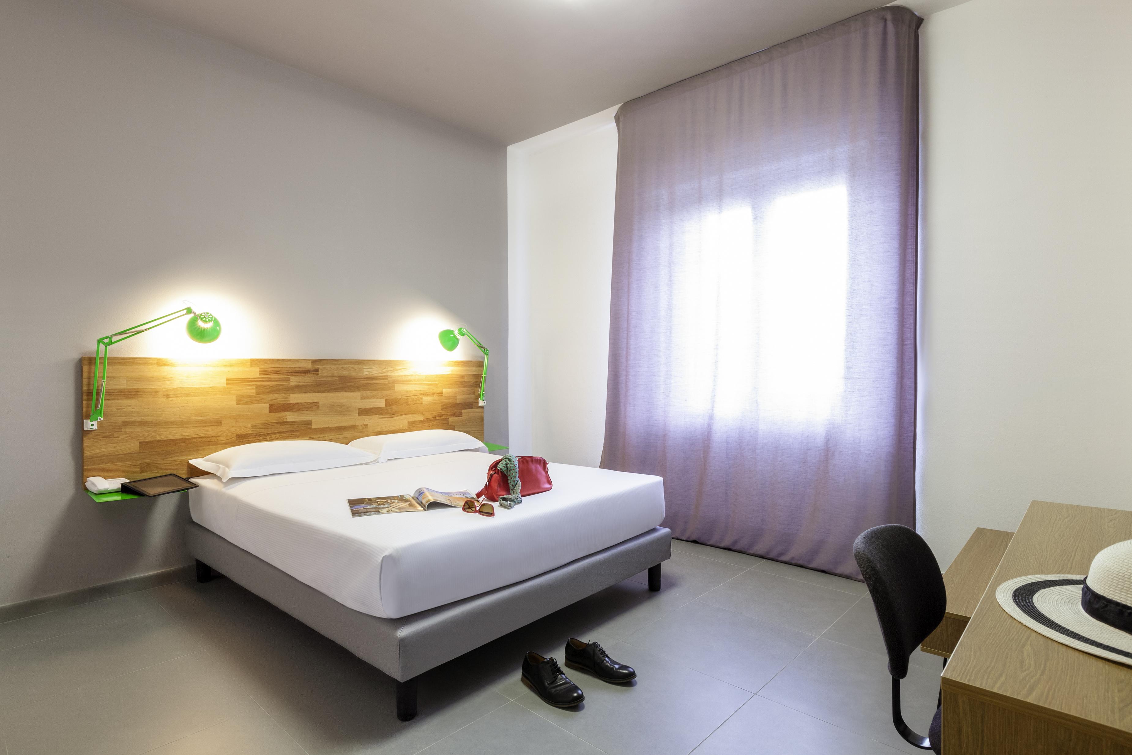 Hotel Ibis Styles Brindisi Esterno foto