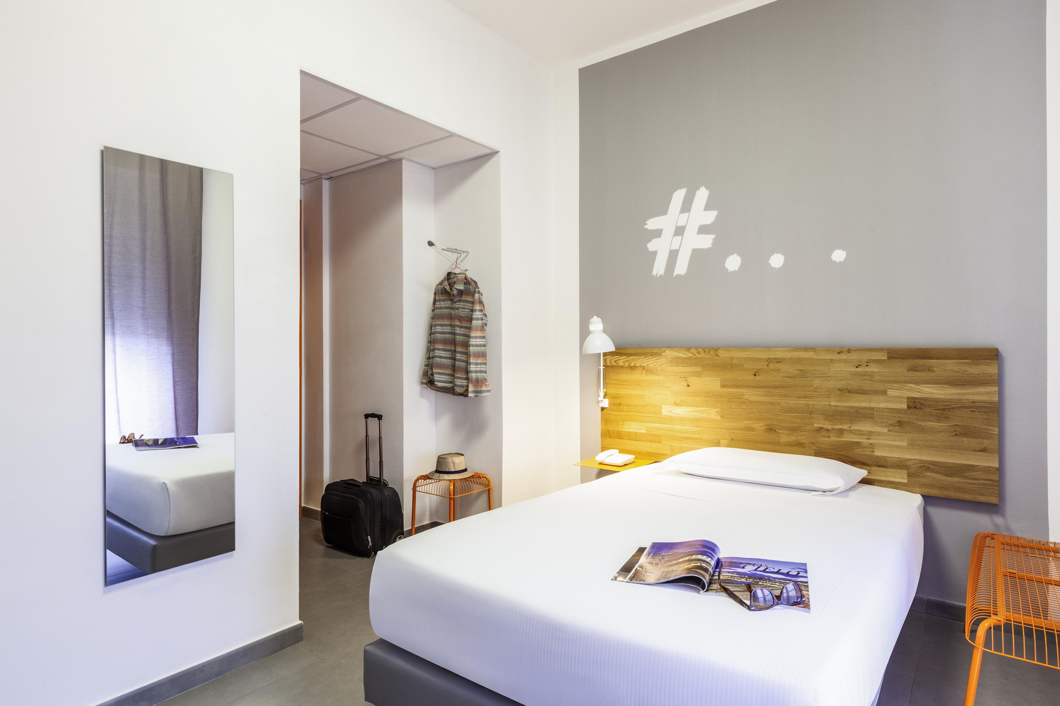 Hotel Ibis Styles Brindisi Esterno foto